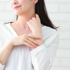 Lutea Dress リングの着用イメージ（4）
