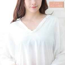 Neo gold texture ball ペンダントの着用イメージ（9）