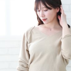 Vetta マイクロベイビークロス ペンダントの着用イメージ（4）