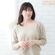 Shake ホースシュー ペンダントの着用イメージ（6）