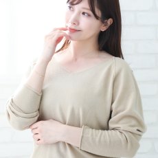 Vetta マイクロベイビークロス ペンダントの着用イメージ（5）