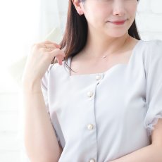 Reason ダイヤモンド0.06ct 中折れピアスの着用イメージ（3）