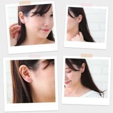 Barbey ホースシュー ダイヤモンド スタッドピアスの着用イメージ（5）