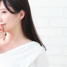 Keller ボール 6mm スタッドピアスの着用イメージ