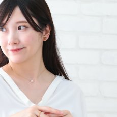 Keller ボール 8mm スタッドピアスの着用イメージ