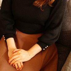 ダイヤモンドカット ボールフラワー ブレスレットの着用イメージ（2）