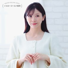 Adelia 淡水パール ダイヤモンド バー ネックレスの着用イメージ（4）