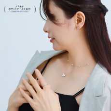 Elsie ダイヤモンド ハーフエタニティ リングの着用イメージ（5）