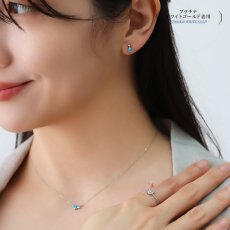 Stacy ターコイズ ダイヤモンド ネックレスの着用イメージ（5）
