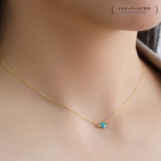 Stacy ターコイズ ダイヤモンド ネックレスの着用イメージ（6）