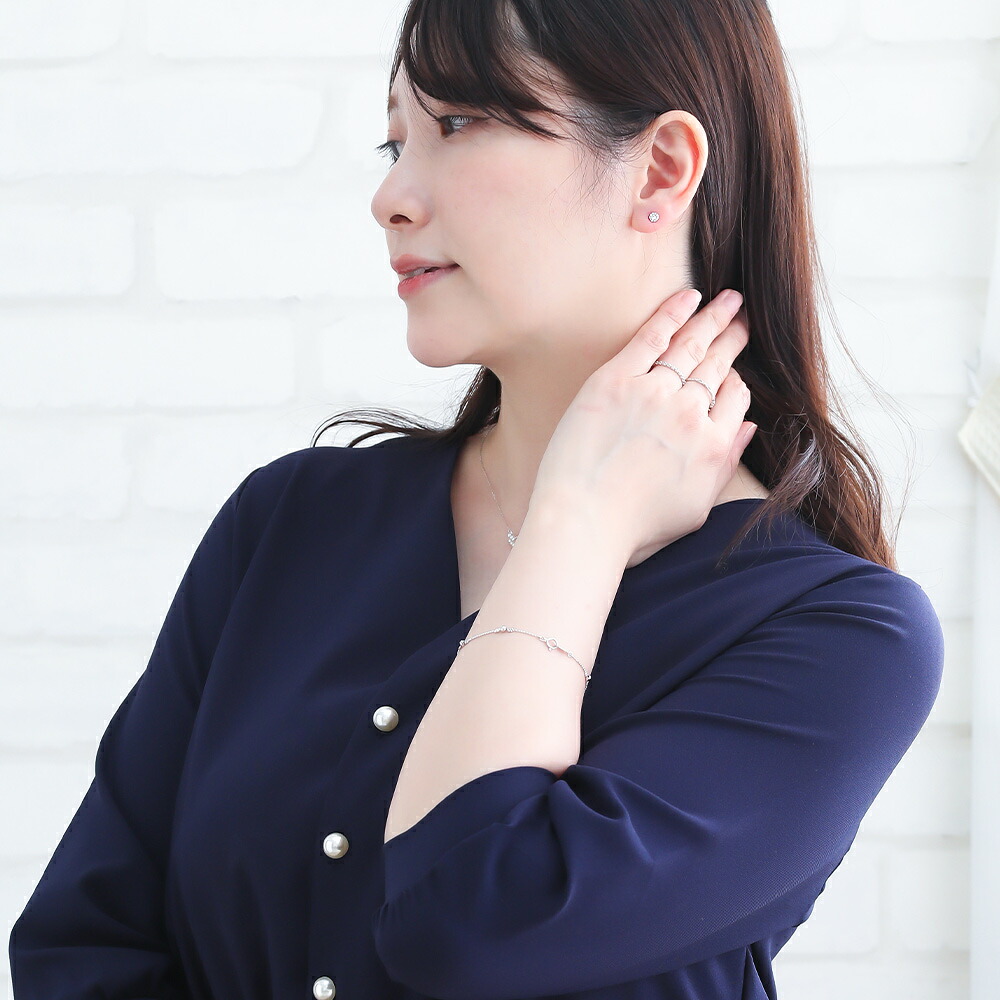 Illusion ダイヤモンド クラスター スタッドピアス K18 ホワイトゴールド 片耳(1点) 画像3